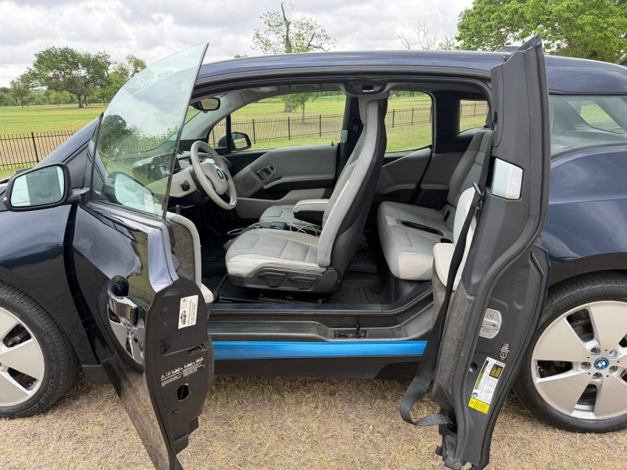 2014 BMW i3 - Image 17 of 23