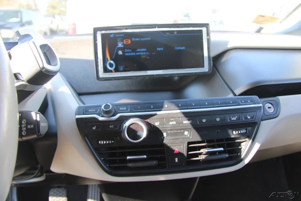 2014 BMW i3 - Image 15 of 21