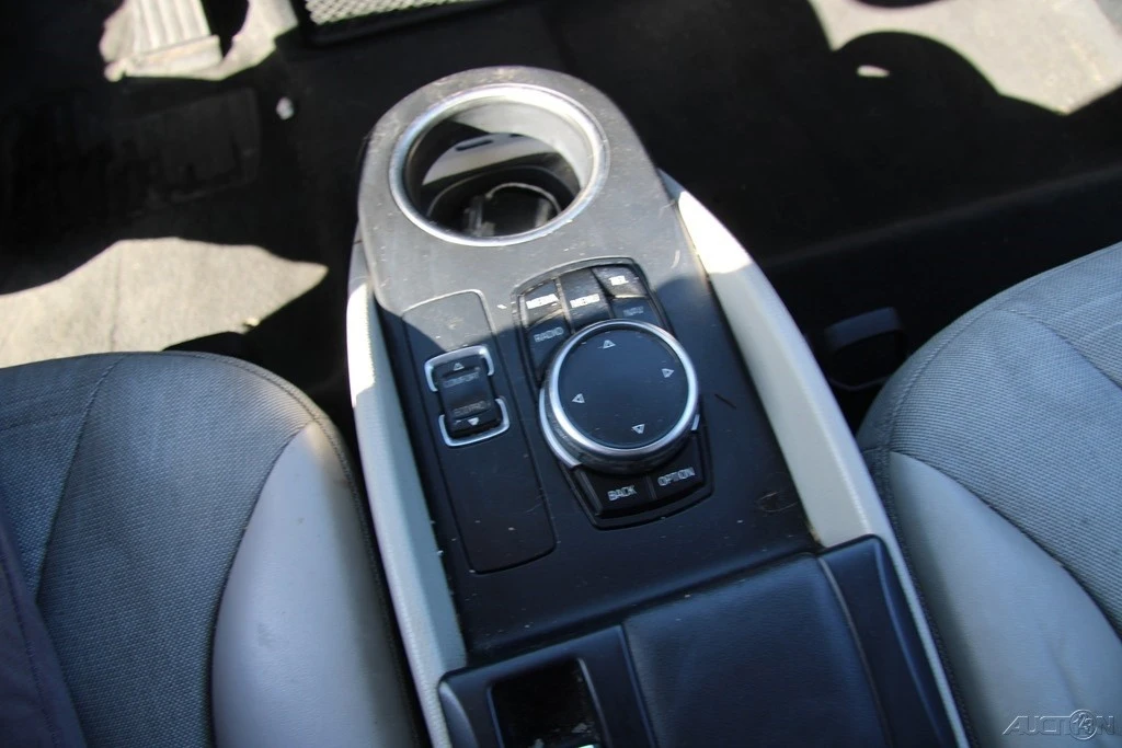 2014 BMW i3 - Image 16 of 21