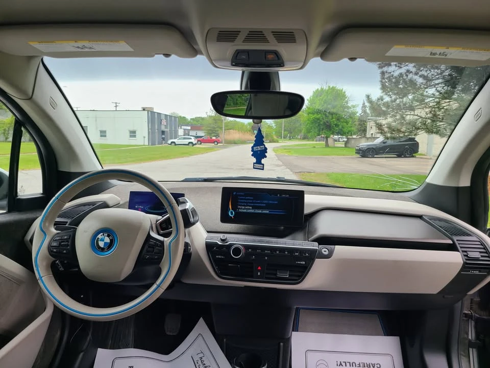 2014 BMW i3 - Image 14 of 20
