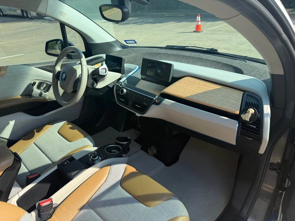 2014 BMW i3 - Image 8 of 11