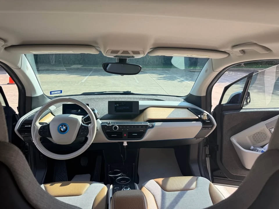 2014 BMW i3 - Image 9 of 11