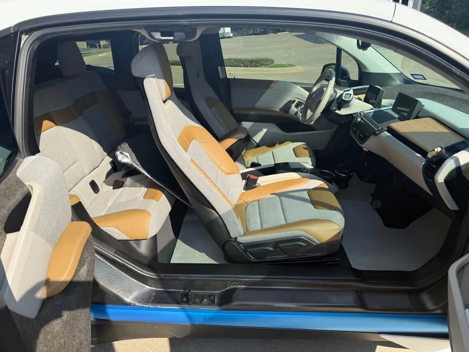 2014 BMW i3 - Image 10 of 11