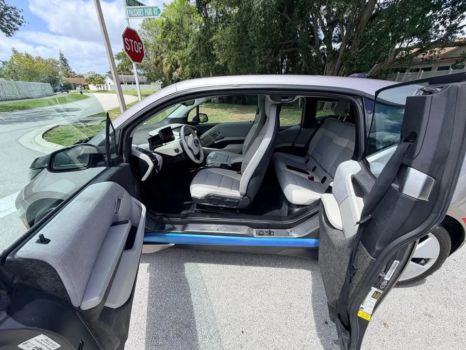 2014 BMW i3 - Image 13 of 14