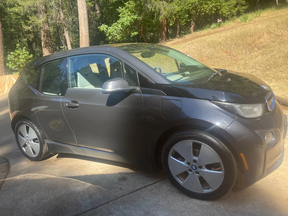 2014 BMW i3 - Image 2 of 6