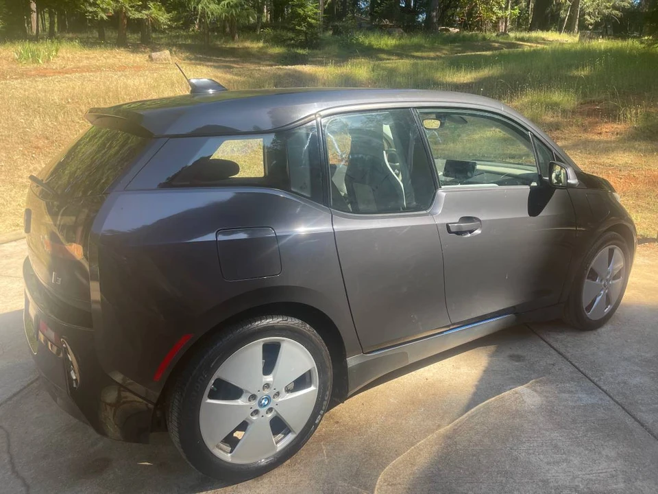 2014 BMW i3 - Image 3 of 6