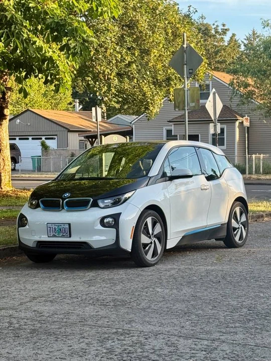 2014 BMW i3 - Image 3 of 8