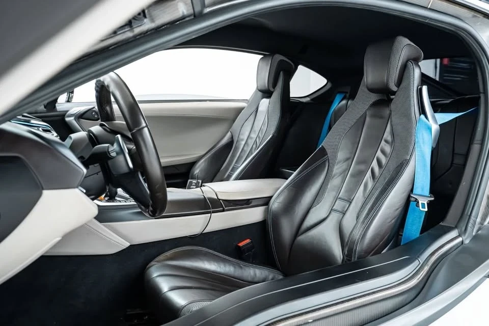 2014 BMW i8 - Image 5 of 5