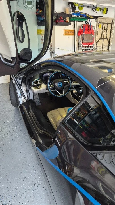 2014 BMW i8 - Image 4 of 6