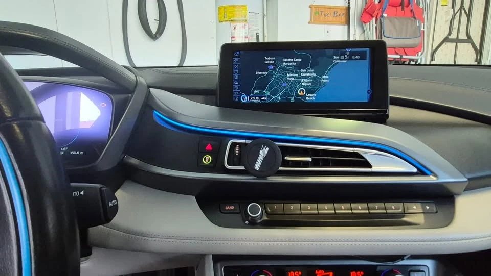 2014 BMW i8 - Image 6 of 6