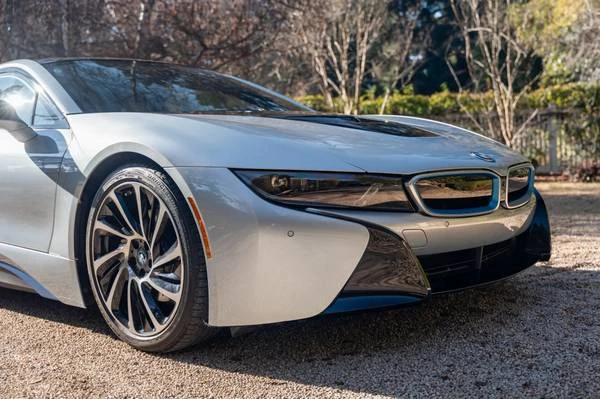 2014 BMW i8 - Image 7 of 21