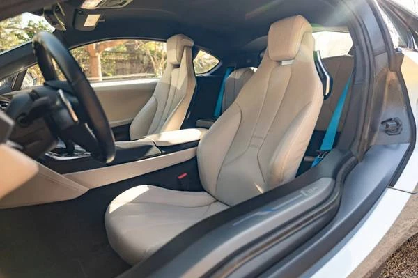 2014 BMW i8 - Image 19 of 21