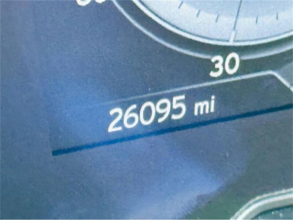 2014 BMW i8 - Image 19 of 29