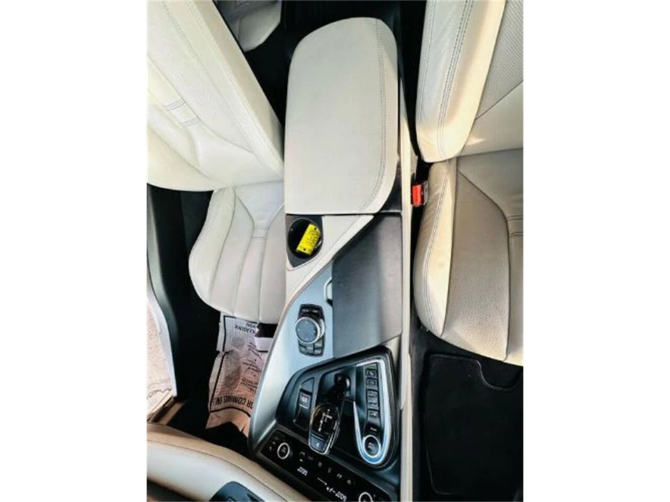 2014 BMW i8 - Image 18 of 29
