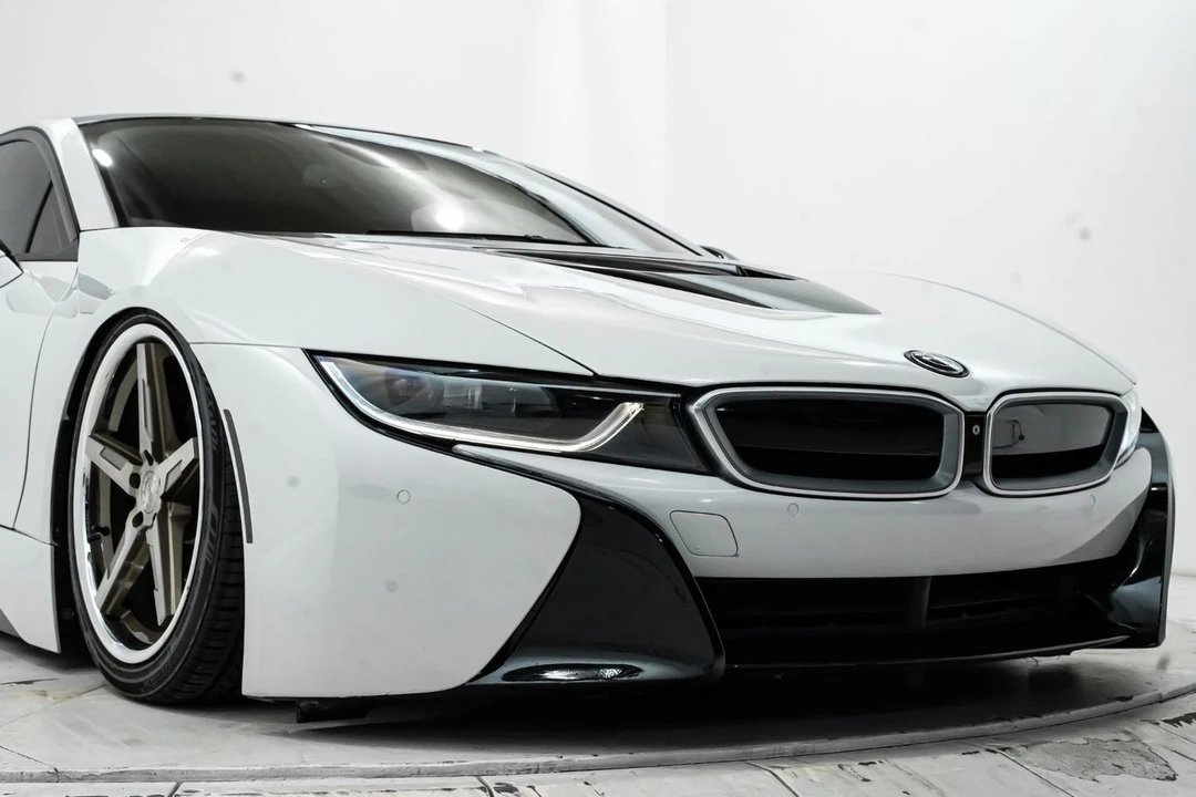 2014 BMW i8 - Image 18 of 21