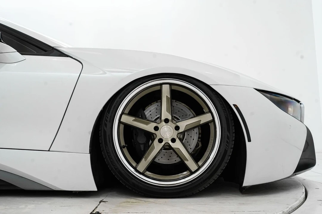 2014 BMW i8 - Image 17 of 21