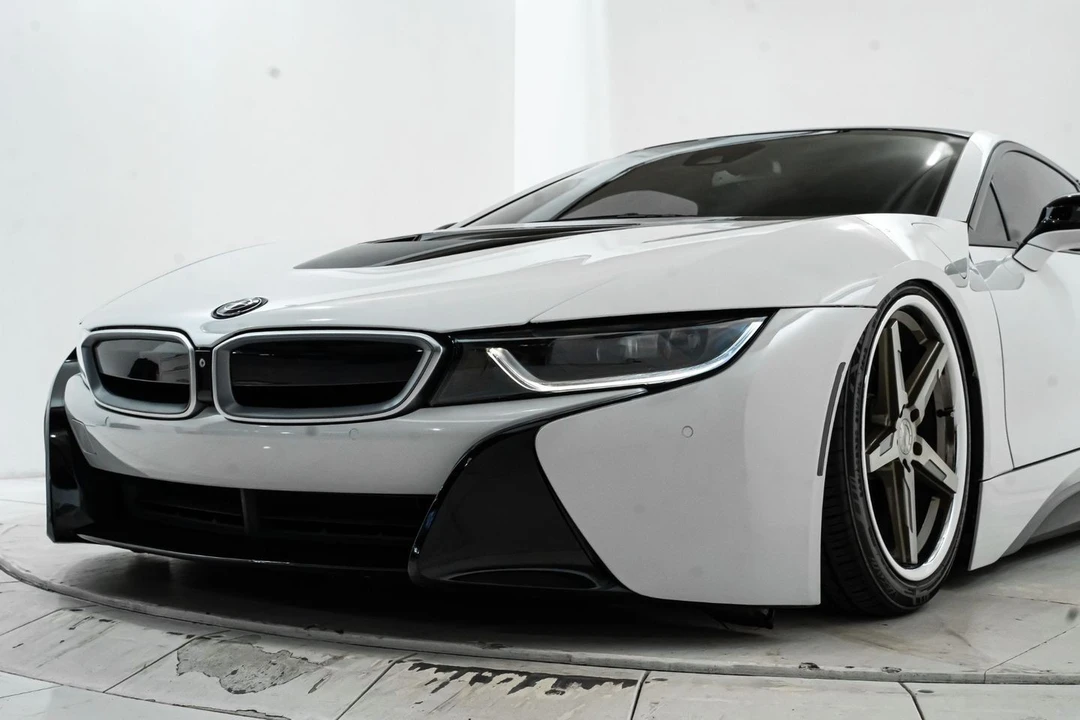 2014 BMW i8 - Image 19 of 21