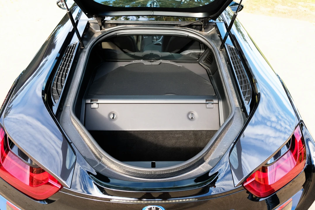 2014 BMW i8 - Image 20 of 21