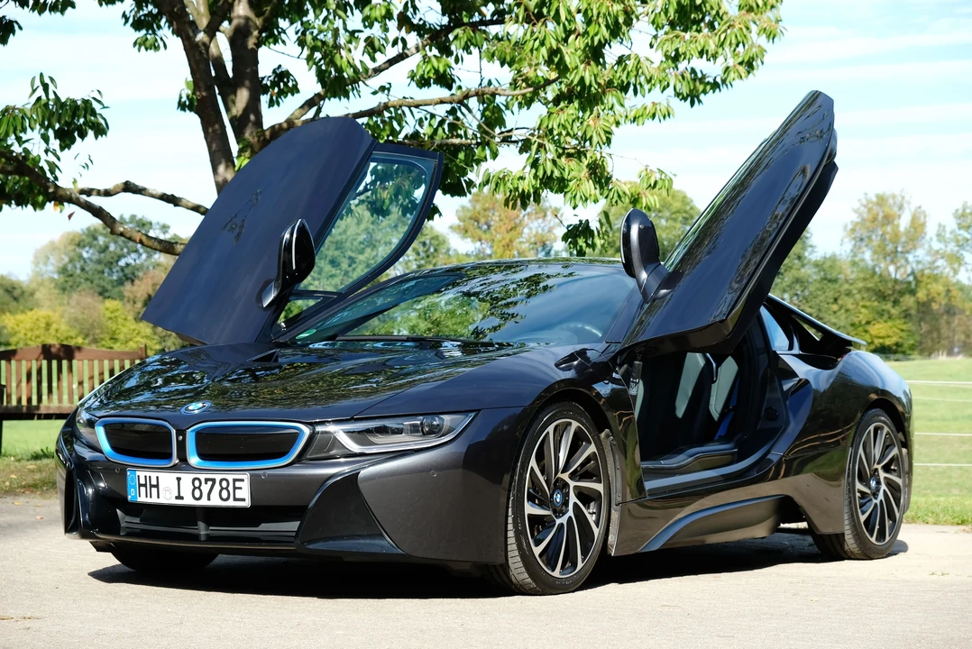 2014 BMW i8 - Image 12 of 21