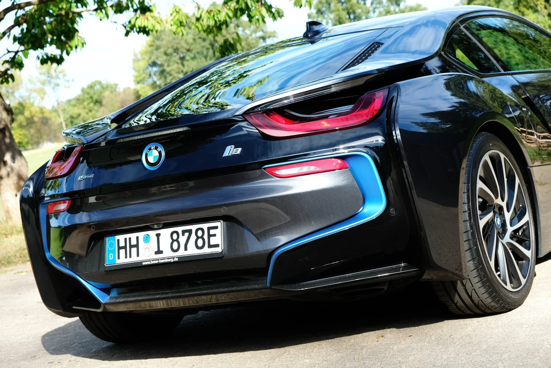 2014 BMW i8 - Image 10 of 21