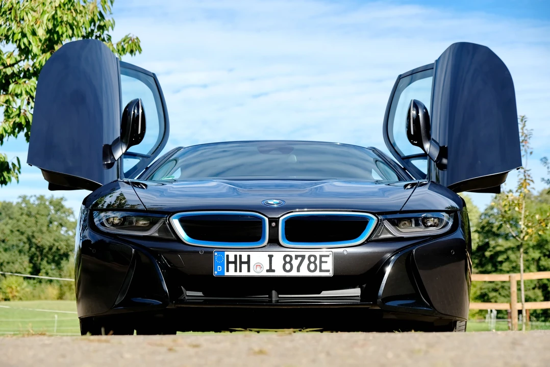 2014 BMW i8 - Image 14 of 21