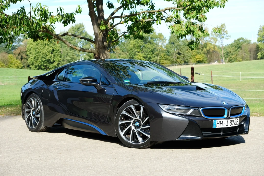 2014 BMW i8 - Image 2 of 21