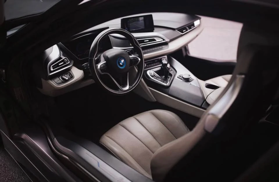 2014 BMW i8 - Image 6 of 8
