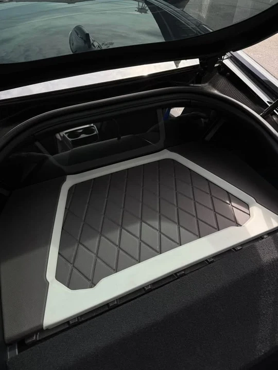 2014 BMW i8 - Image 9 of 12