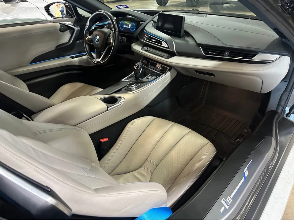 2014 BMW i8 - Image 9 of 9
