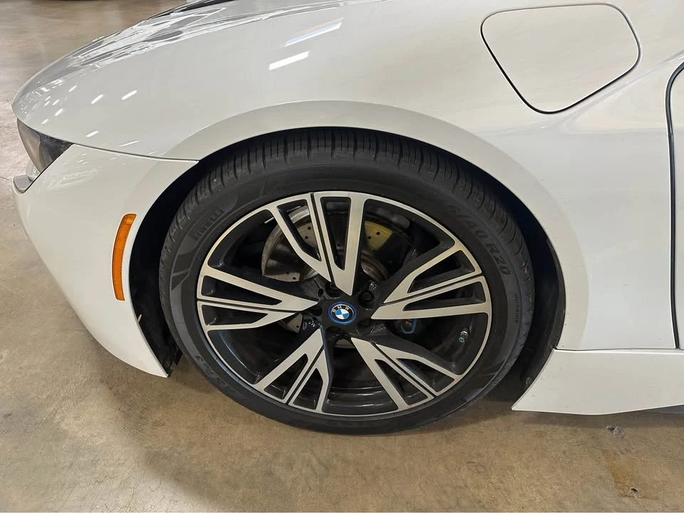 2014 BMW i8 - Image 5 of 9