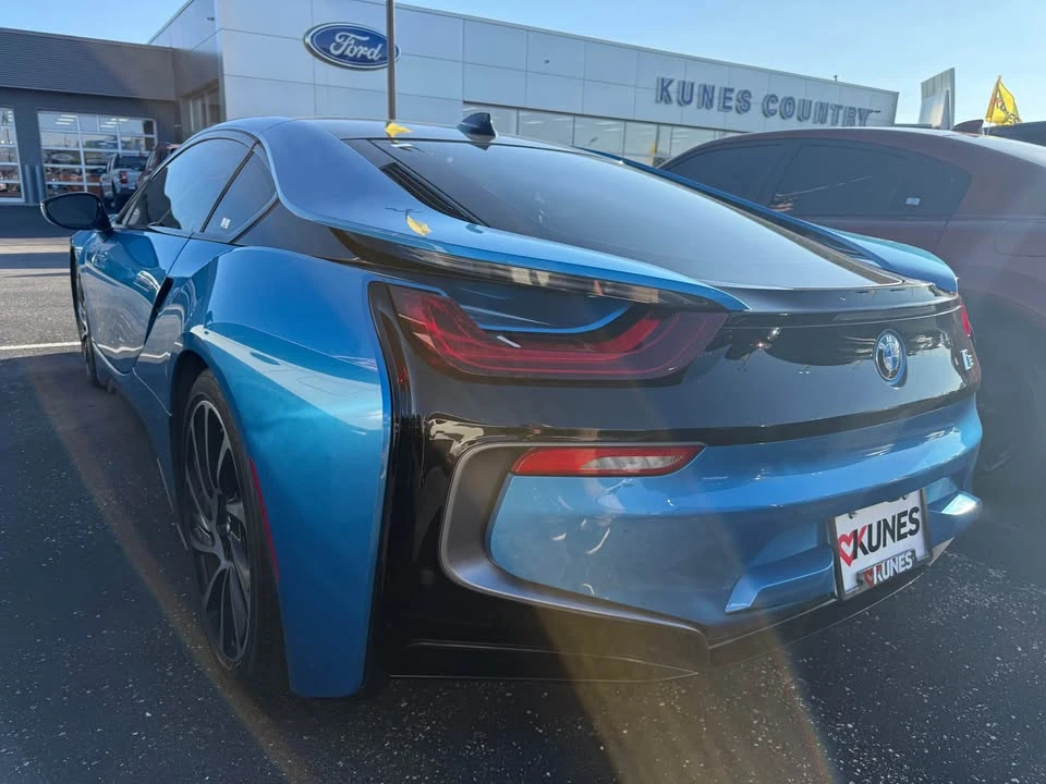 2014 BMW i8 - Image 4 of 7