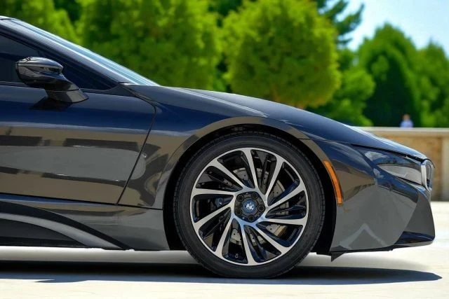 2014 BMW i8 - Image 10 of 21