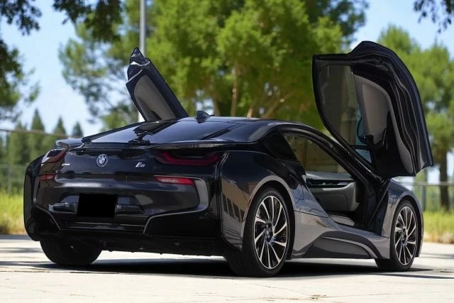 2014 BMW i8 - Image 14 of 21