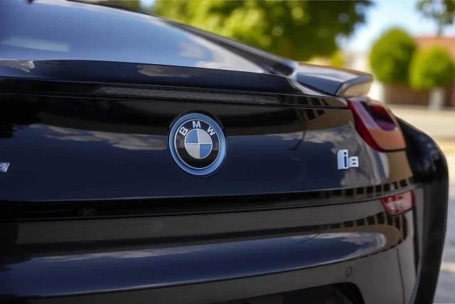 2014 BMW i8 - Image 20 of 21