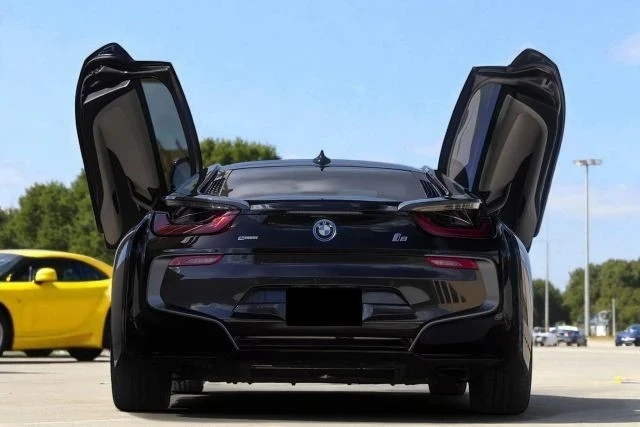 2014 BMW i8 - Image 13 of 21