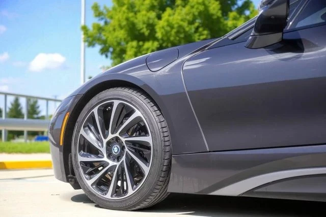 2014 BMW i8 - Image 16 of 21