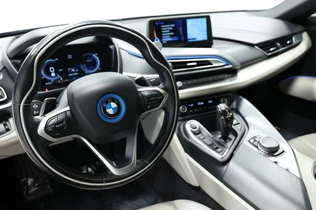2014 BMW i8 - Image 3 of 12