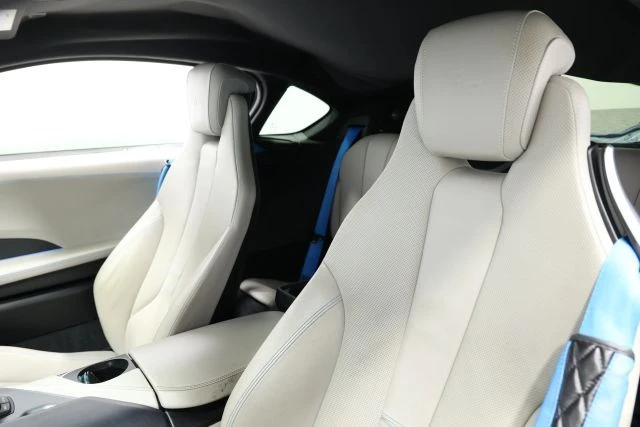 2014 BMW i8 - Image 4 of 12