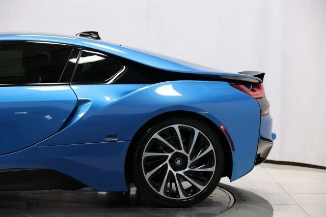 2014 BMW i8 - Image 9 of 12