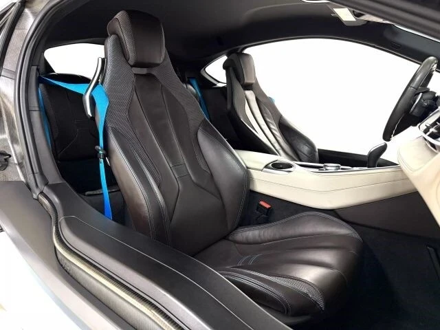 2014 BMW i8 - Image 16 of 21