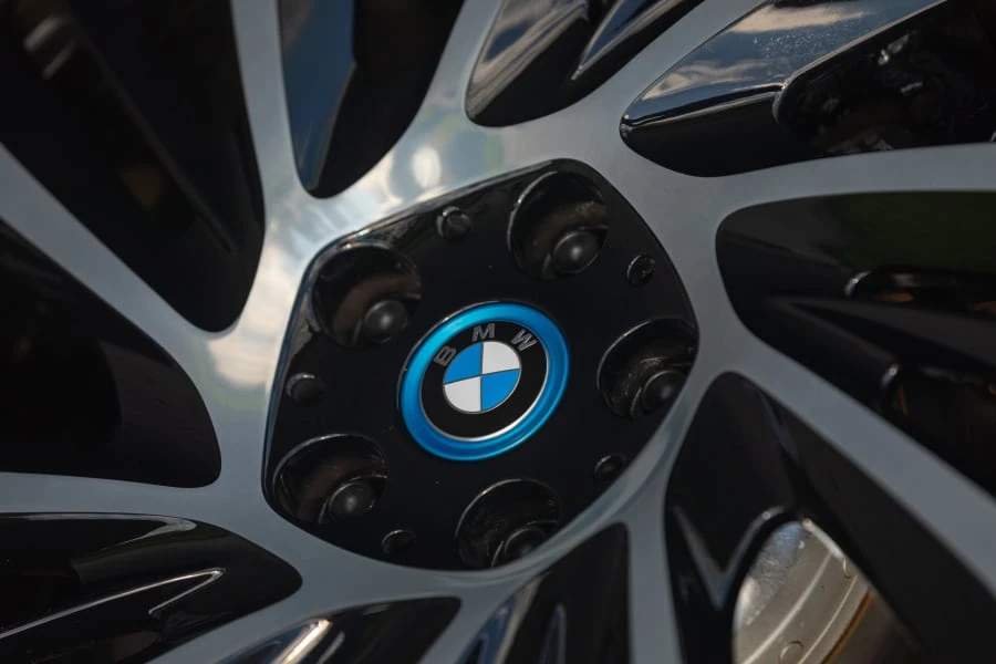 2014 BMW i8 - Image 9 of 29
