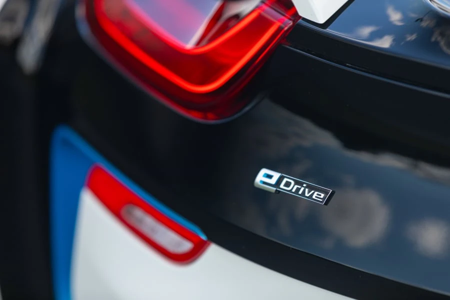 2014 BMW i8 - Image 7 of 29
