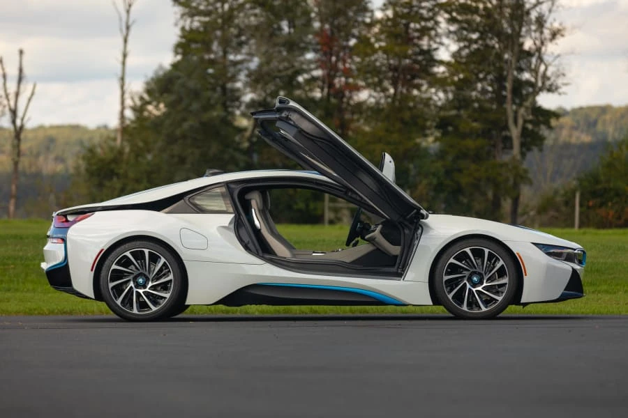 2014 BMW i8 - Image 6 of 29