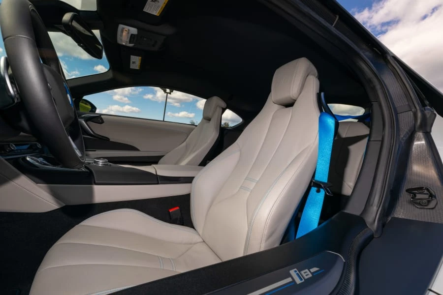 2014 BMW i8 - Image 27 of 29