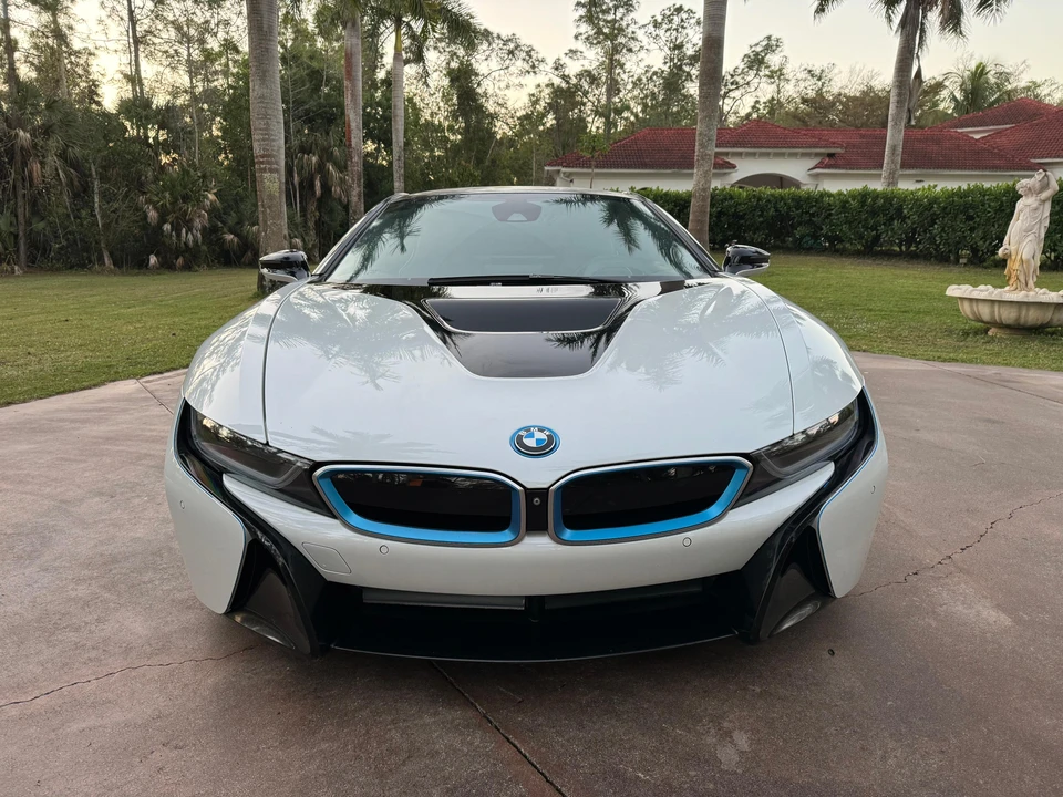2014 BMW i8 - Image 6 of 31