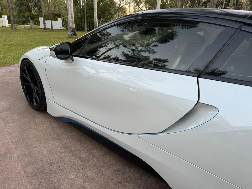 2014 BMW i8 - Image 31 of 31