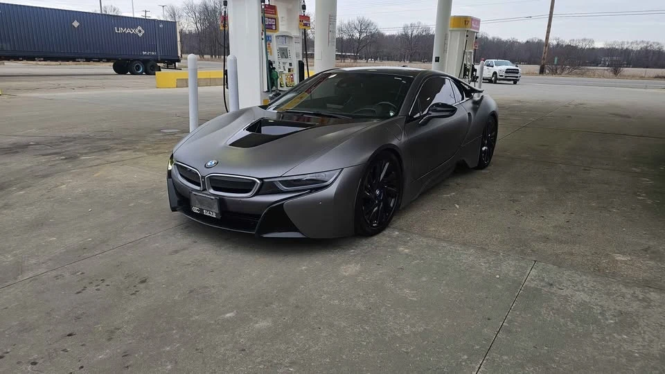 2014 BMW i8 - Image 12 of 14
