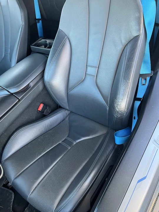 2014 BMW i8 - Image 13 of 14