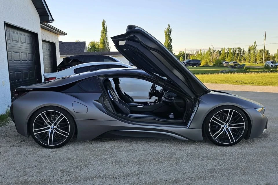 2014 BMW i8 - Image 3 of 14