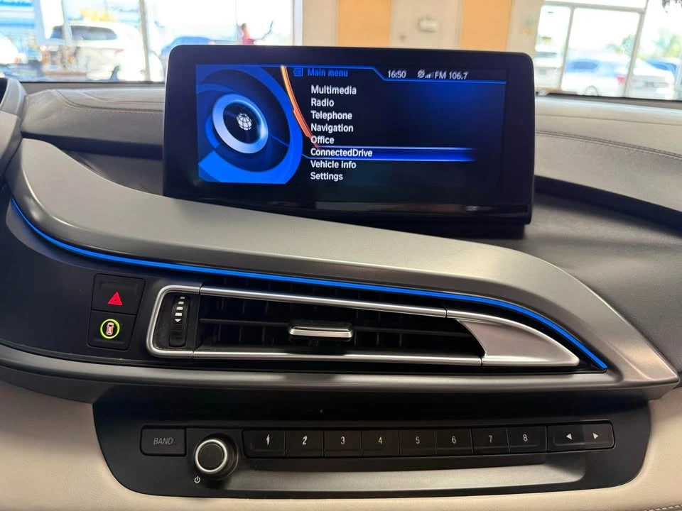 2014 BMW i8 - Image 16 of 20